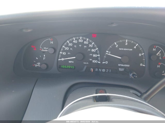 46034773 :رقم المزاد ، 5LMFU28R91LJ31255 vin ، 2001 Lincoln Navigator مزاد بيع