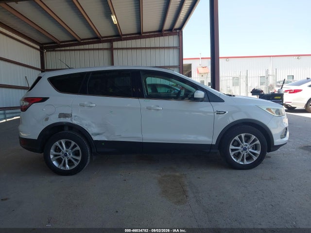 46034782 :رقم المزاد ، 1FMCU9GD3HUB43166 vin ، 2017 Ford Escape Se مزاد بيع