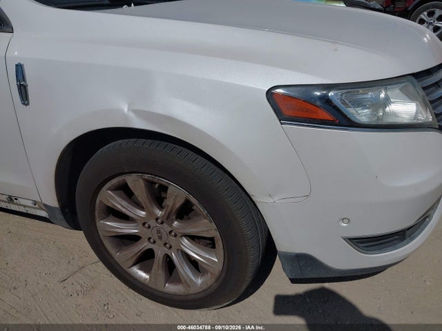Lincoln Mkt Reserve 2018 2LMHJ5AT2JBL00452 Image 16