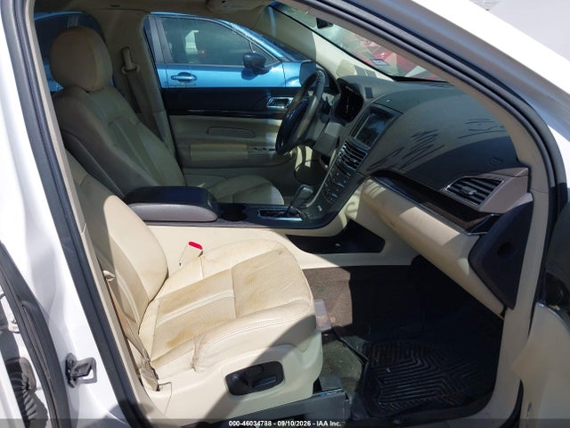 Lincoln Mkt Reserve 2018 2LMHJ5AT2JBL00452 Image 5