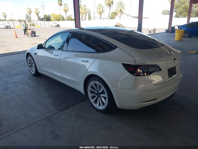 Tesla Model 3 Standard Range Plus Rear-wheel Drive 2021 5YJ3E1EA4MF020779 Image 3