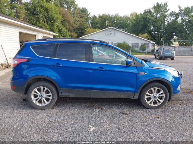 Продажа на аукционе авто 2018 Ford Escape Se, vin: 1FMCU9GD2JUA29388, номер лота: 46034855