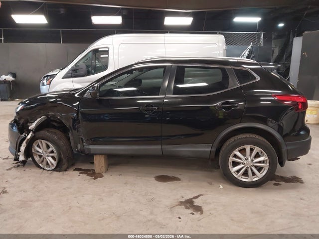 2017 Nissan Rogue Sport Sv მანქანა იყიდება აუქციონზე, vin: JN1BJ1CR8HW131937, აუქციონის ნომერი: 46034890