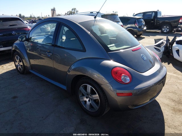 2006 Volkswagen New Beetle 2.5 მანქანა იყიდება აუქციონზე, vin: 3VWRG31C66M410494, აუქციონის ნომერი: 46034916