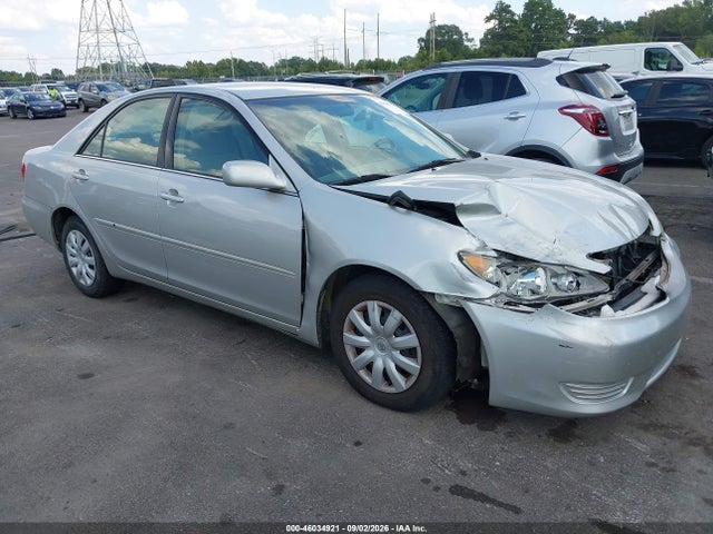 2005 Toyota Camry Le მანქანა იყიდება აუქციონზე, vin: 4T1BE32K85U565988, აუქციონის ნომერი: 46034921