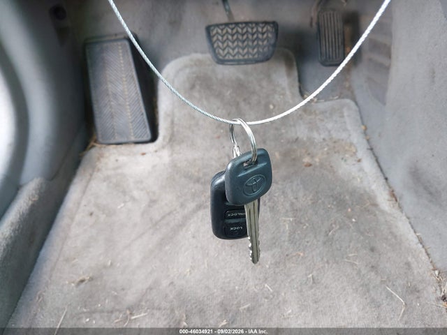 2005 Toyota Camry Le მანქანა იყიდება აუქციონზე, vin: 4T1BE32K85U565988, აუქციონის ნომერი: 46034921