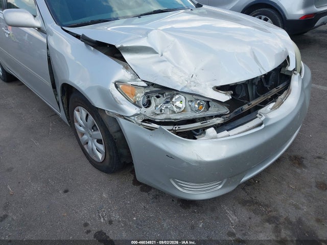 2005 Toyota Camry Le მანქანა იყიდება აუქციონზე, vin: 4T1BE32K85U565988, აუქციონის ნომერი: 46034921