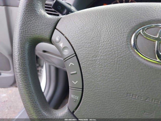 2005 Toyota Camry Le მანქანა იყიდება აუქციონზე, vin: 4T1BE32K85U565988, აუქციონის ნომერი: 46034921