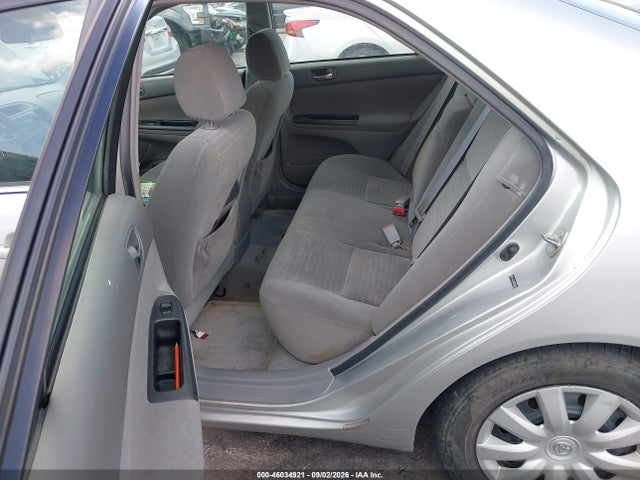 2005 Toyota Camry Le მანქანა იყიდება აუქციონზე, vin: 4T1BE32K85U565988, აუქციონის ნომერი: 46034921