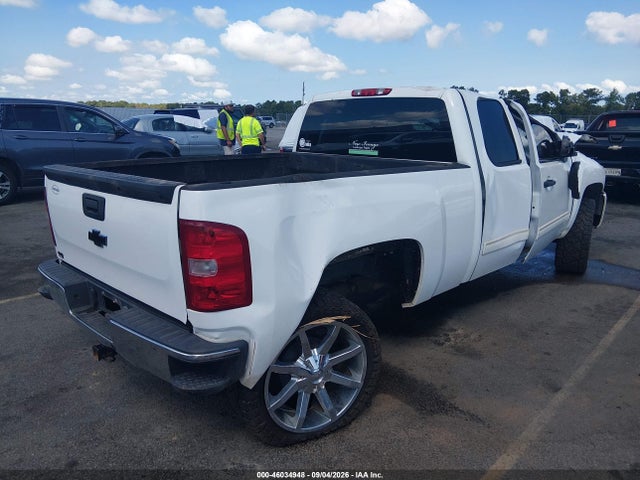 2011 Chevrolet Silverado 1500 Ls მანქანა იყიდება აუქციონზე, vin: 1GCRCREA3BZ308010, აუქციონის ნომერი: 46034948