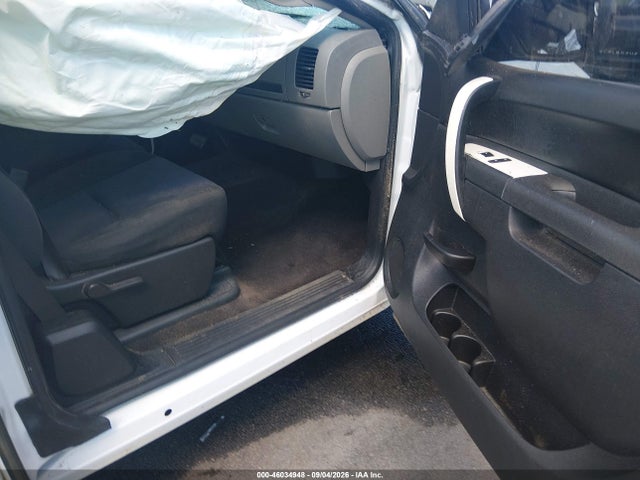 2011 Chevrolet Silverado 1500 Ls მანქანა იყიდება აუქციონზე, vin: 1GCRCREA3BZ308010, აუქციონის ნომერი: 46034948