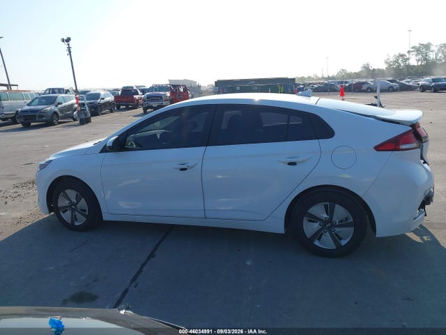 Продажа на аукционе авто 2022 Hyundai Ioniq Hybrid Blue, vin: KMHC65LC2NU285097, номер лота: 46034991