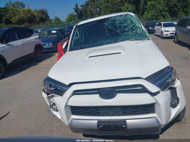2021 Toyota 4runner Trd Off Road Premium მანქანა იყიდება აუქციონზე, vin: JTERU5JR7M5958157, აუქციონის ნომერი: 46035074