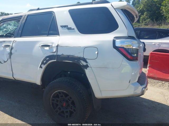 2021 Toyota 4runner Trd Off Road Premium მანქანა იყიდება აუქციონზე, vin: JTERU5JR7M5958157, აუქციონის ნომერი: 46035074
