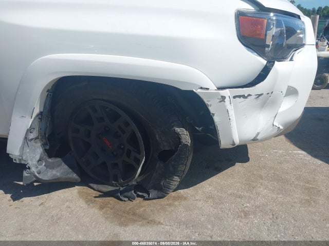 2021 Toyota 4runner Trd Off Road Premium მანქანა იყიდება აუქციონზე, vin: JTERU5JR7M5958157, აუქციონის ნომერი: 46035074