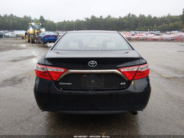 46035081 :رقم المزاد ، 4T1BF1FK9GU140357 vin ، 2016 Toyota Camry Se مزاد بيع
