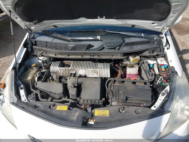 Продажа на аукционе авто 2014 Toyota Prius V Two, vin: JTDZN3EUXE3317196, номер лота: 46035136
