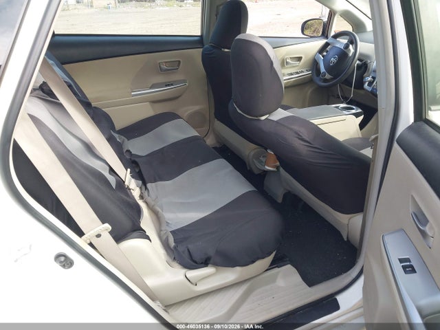 Продажа на аукционе авто 2014 Toyota Prius V Two, vin: JTDZN3EUXE3317196, номер лота: 46035136