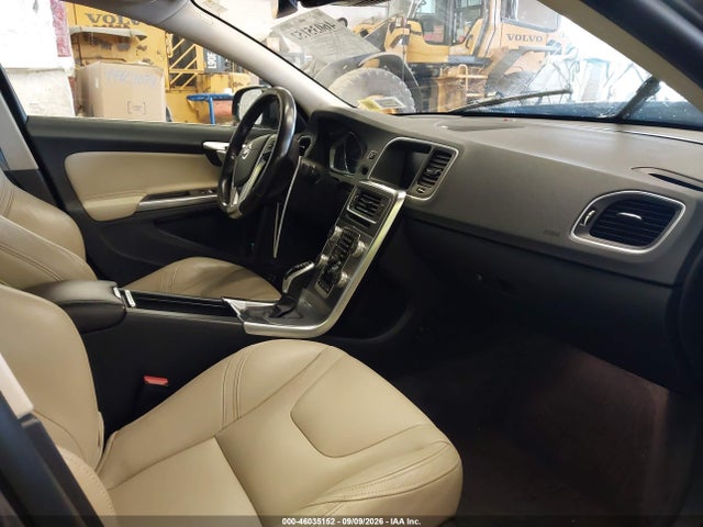 46035152 :رقم المزاد ، LYV402TM9JB174083 vin ، 2018 Volvo S60 Inscription T5 Platinum مزاد بيع