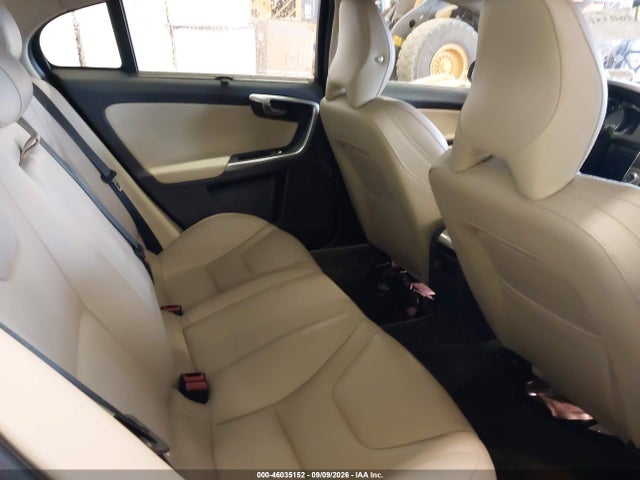 46035152 :رقم المزاد ، LYV402TM9JB174083 vin ، 2018 Volvo S60 Inscription T5 Platinum مزاد بيع