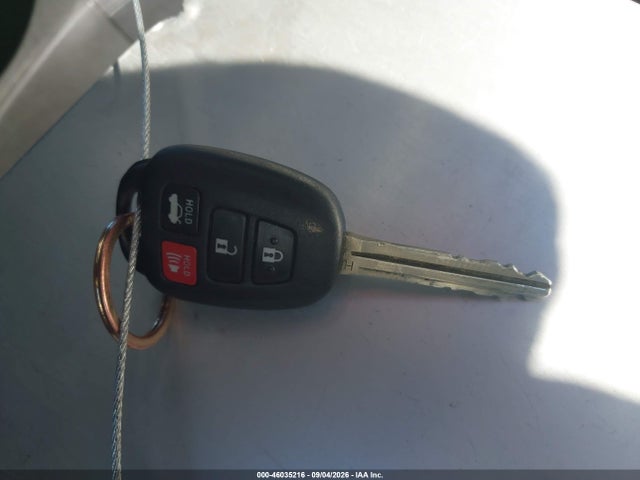 Toyota COROLLA LE 2016 5YFBURHE1GP397171 Image 11