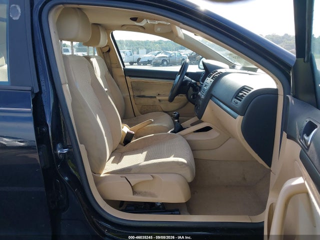 2008 Volkswagen Jetta S მანქანა იყიდება აუქციონზე, vin: 3VWJM71K58M106628, აუქციონის ნომერი: 46035245