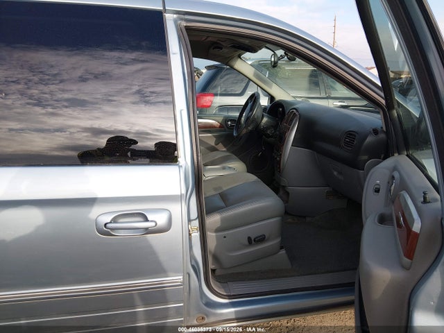 2006 Chrysler Town & Country Limited მანქანა იყიდება აუქციონზე, vin: 2A8GP64L96R729350, აუქციონის ნომერი: 46035373