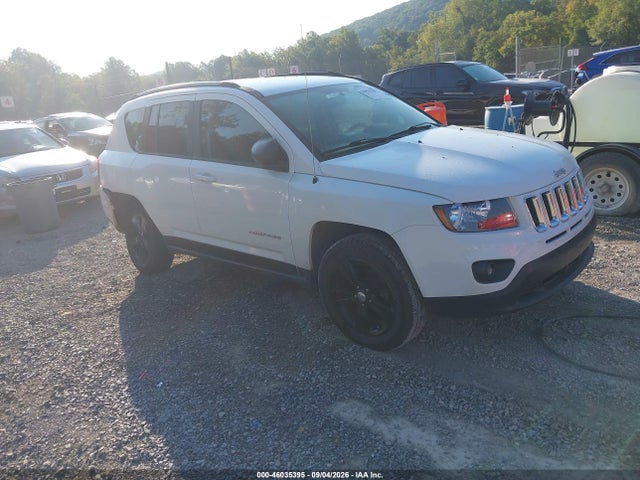 46035395 :رقم المزاد ، 1C4NJDBB7FD381551 vin ، 2015 Jeep Compass Sport مزاد بيع