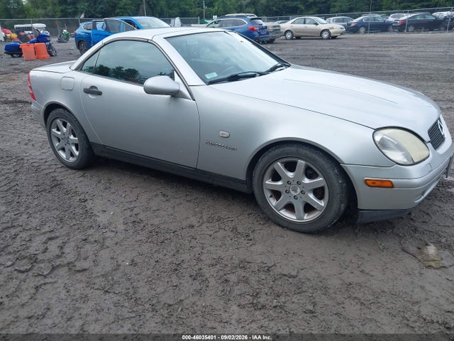 46035401 :رقم المزاد ، WDBKK47F6YF169659 vin ، 2000 Mercedes-benz Slk 230 Kompressor مزاد بيع