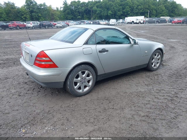 46035401 :رقم المزاد ، WDBKK47F6YF169659 vin ، 2000 Mercedes-benz Slk 230 Kompressor مزاد بيع