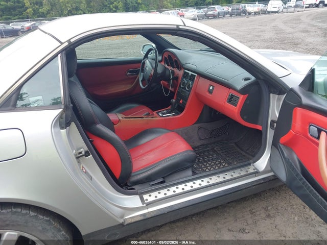 46035401 :رقم المزاد ، WDBKK47F6YF169659 vin ، 2000 Mercedes-benz Slk 230 Kompressor مزاد بيع