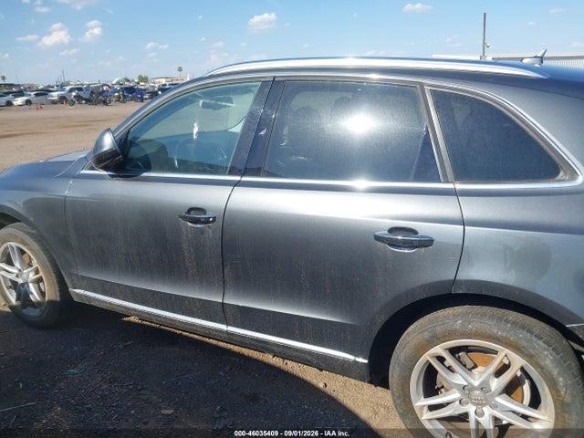 Audi Q5 2.0t Premium 2016 WA1L2AFP4GA036709 Image 14