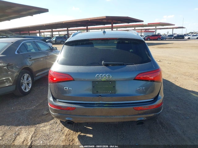 Audi Q5 2.0t Premium 2016 WA1L2AFP4GA036709 Image 16
