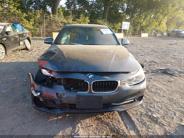 2017 Bmw 330i Xdrive მანქანა იყიდება აუქციონზე, vin: WBA8D9C53HK678421, აუქციონის ნომერი: 46035416