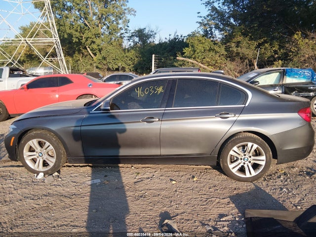 2017 Bmw 330i Xdrive მანქანა იყიდება აუქციონზე, vin: WBA8D9C53HK678421, აუქციონის ნომერი: 46035416