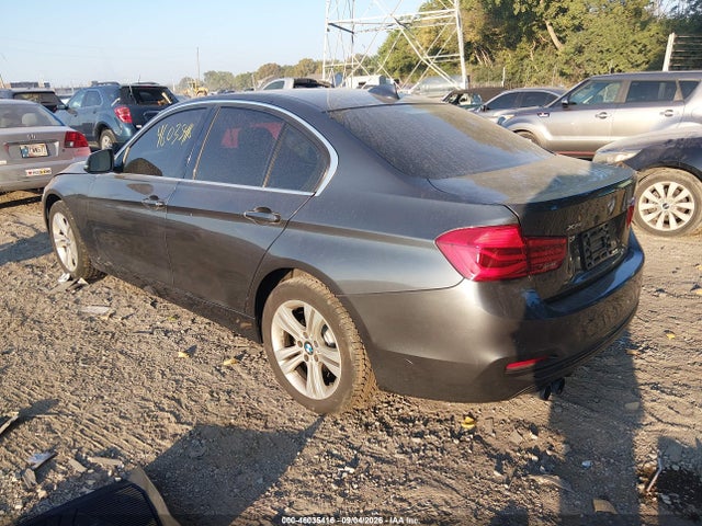 2017 Bmw 330i Xdrive მანქანა იყიდება აუქციონზე, vin: WBA8D9C53HK678421, აუქციონის ნომერი: 46035416