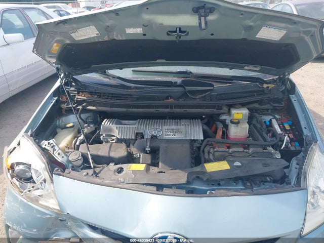 Toyota Prius Two 2014 JTDKN3DU8E1782882 Image 10
