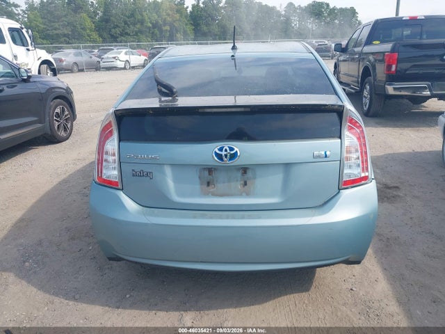 Toyota Prius Two 2014 JTDKN3DU8E1782882 Image 16