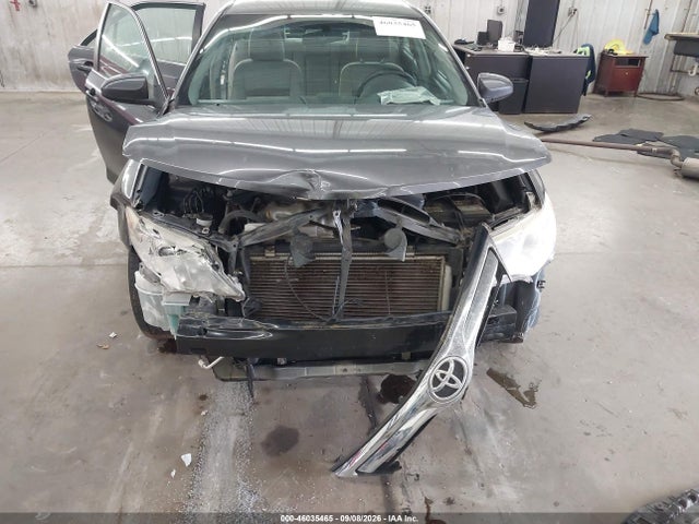 46035465 :رقم المزاد ، 4T4BF1FK7ER359286 vin ، 2014 Toyota Camry Le مزاد بيع