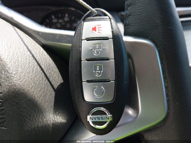 2017 Nissan Rogue Sport Sl მანქანა იყიდება აუქციონზე, vin: JN1BJ1CP3HW033557, აუქციონის ნომერი: 46035485