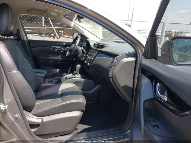 46035497 :رقم المزاد ، JN1BJ1CW0NW493410 vin ، 2022 Nissan Rogue Sport Sl Awd Xtronic Cvt مزاد بيع