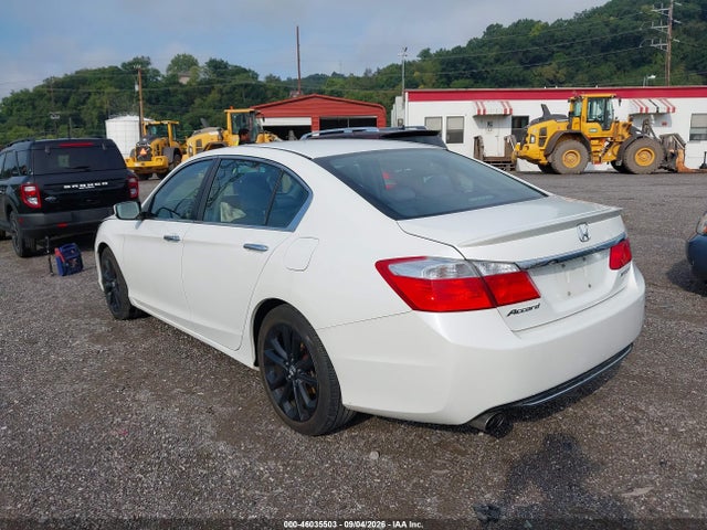 46035503 :رقم المزاد ، 1HGCR2F55FA135786 vin ، 2015 Honda Accord Sport مزاد بيع