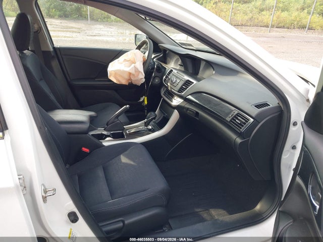 46035503 :رقم المزاد ، 1HGCR2F55FA135786 vin ، 2015 Honda Accord Sport مزاد بيع