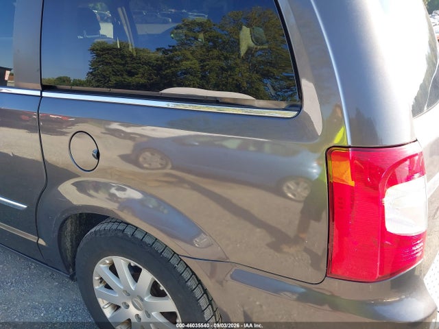 46035540 :رقم المزاد ، 2C4RC1BG2FR626405 vin ، 2015 Chrysler Town & Country Touring مزاد بيع