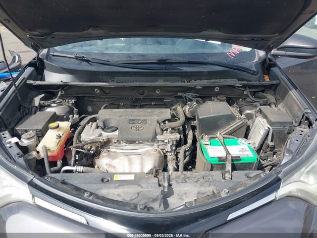 Toyota RAV4 LE 2017 2T3BFREV8HW563658 Image 10