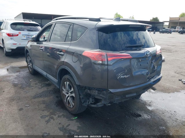 Toyota RAV4 LE 2017 2T3BFREV8HW563658 Image 3