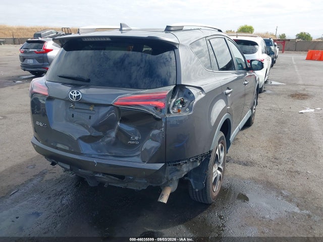 Toyota RAV4 LE 2017 2T3BFREV8HW563658 Image 4