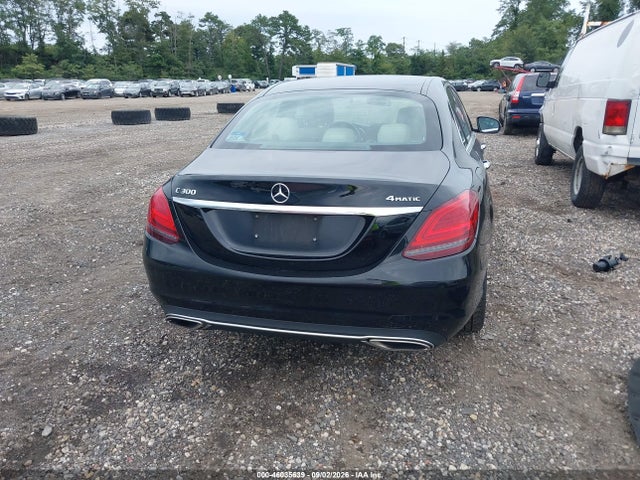 2021 Mercedes-benz C 300 4matic მანქანა იყიდება აუქციონზე, vin: W1KWF8EB0MR650147, აუქციონის ნომერი: 46035639