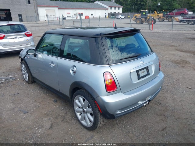 Продаж на аукціоні авто 2004 Mini Cooper S, vin: WMWRE33424TD84540, номер лоту: 46035703