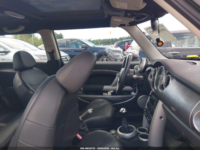 Продаж на аукціоні авто 2004 Mini Cooper S, vin: WMWRE33424TD84540, номер лоту: 46035703